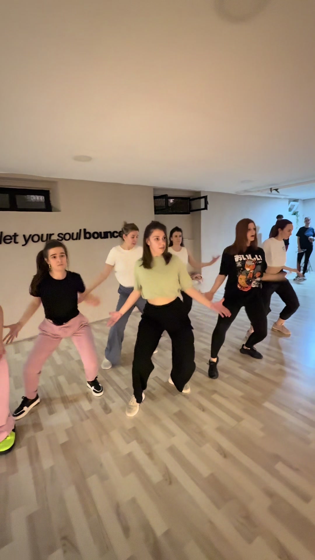 @bouncedance.rs