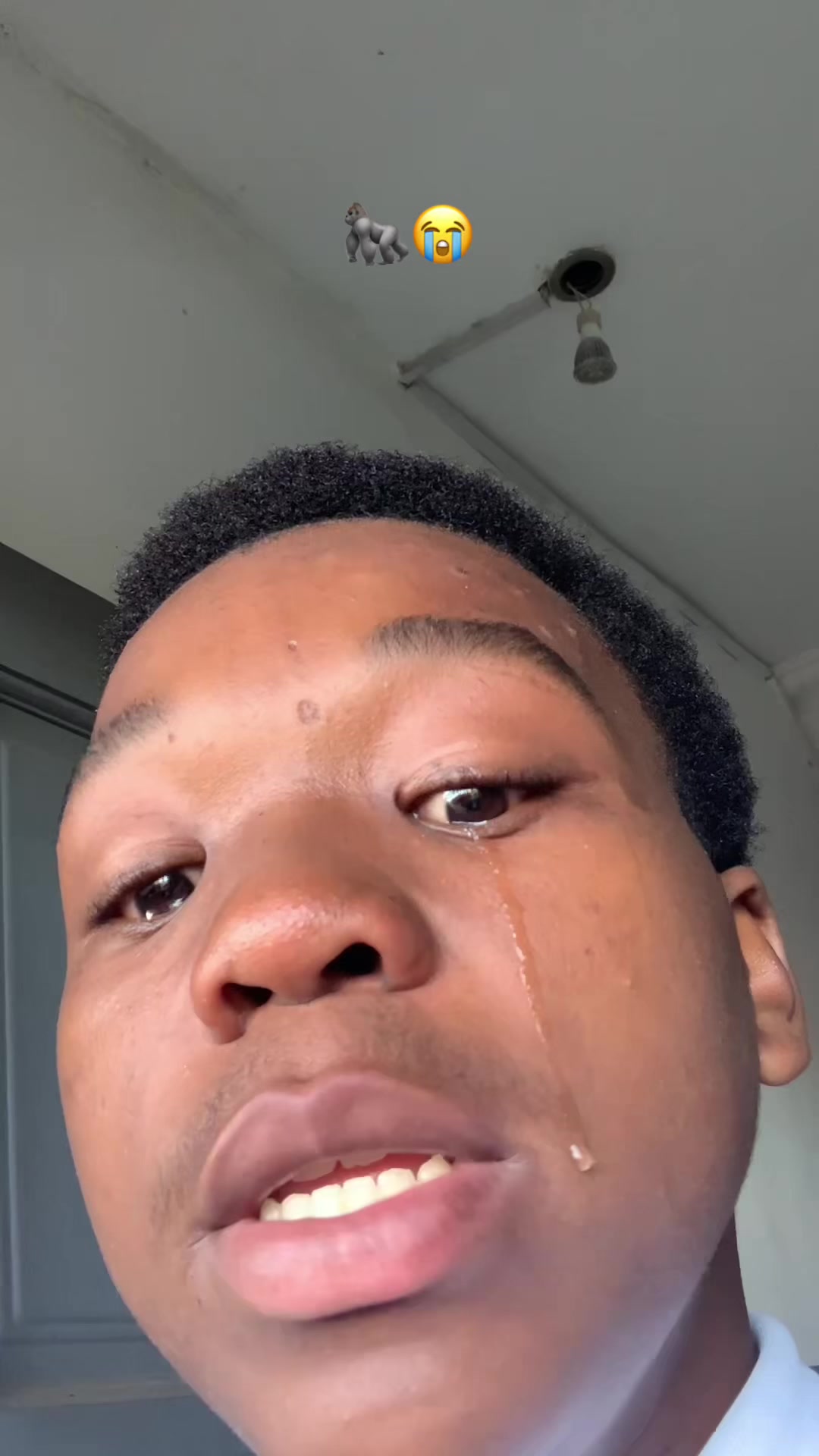@4%