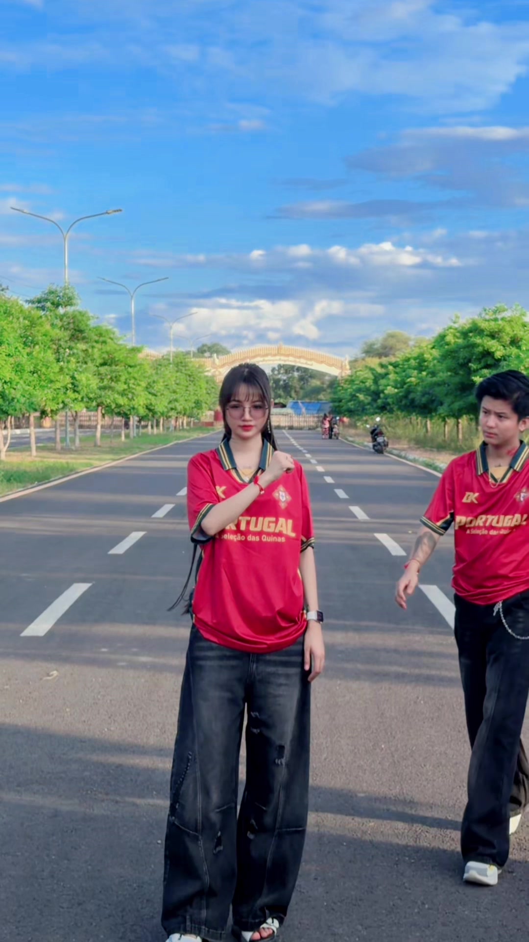 @Myint Shwesin Htun