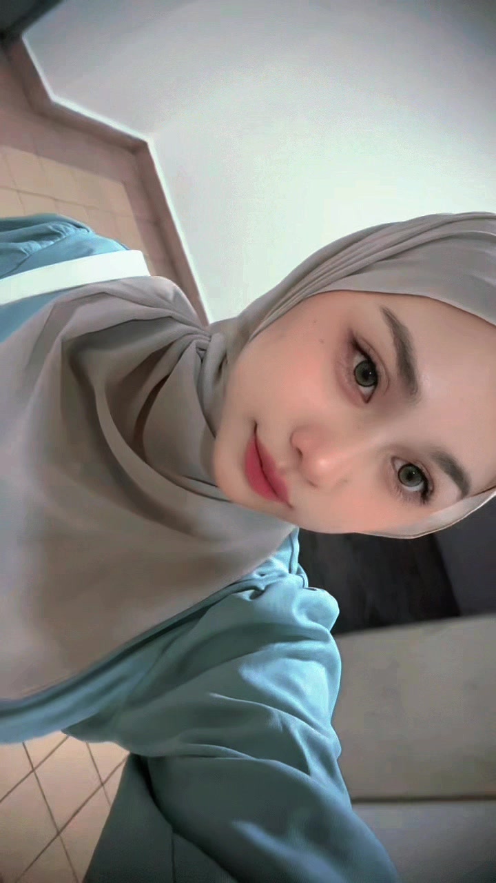 @Ziraa_
