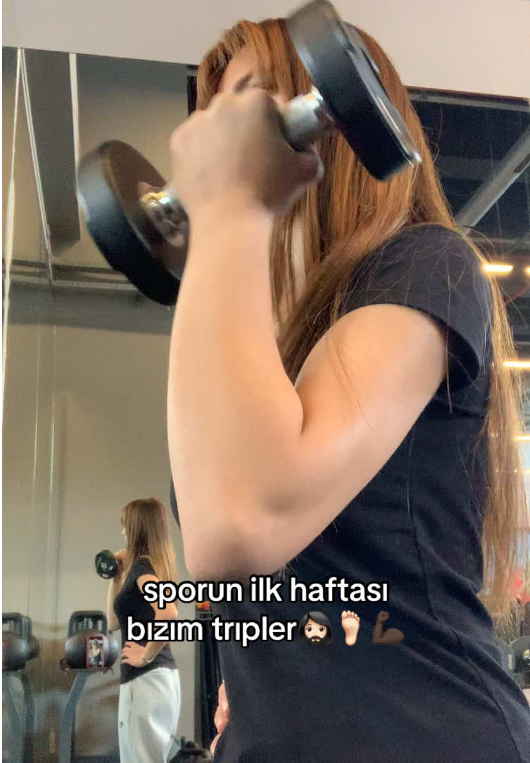 @👩🏻&zwj;🦲
