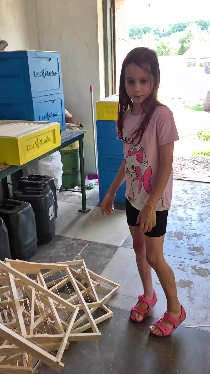 @BEEAMINA