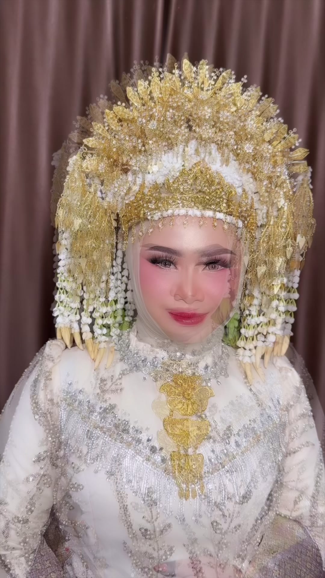 @athaya_makeup__