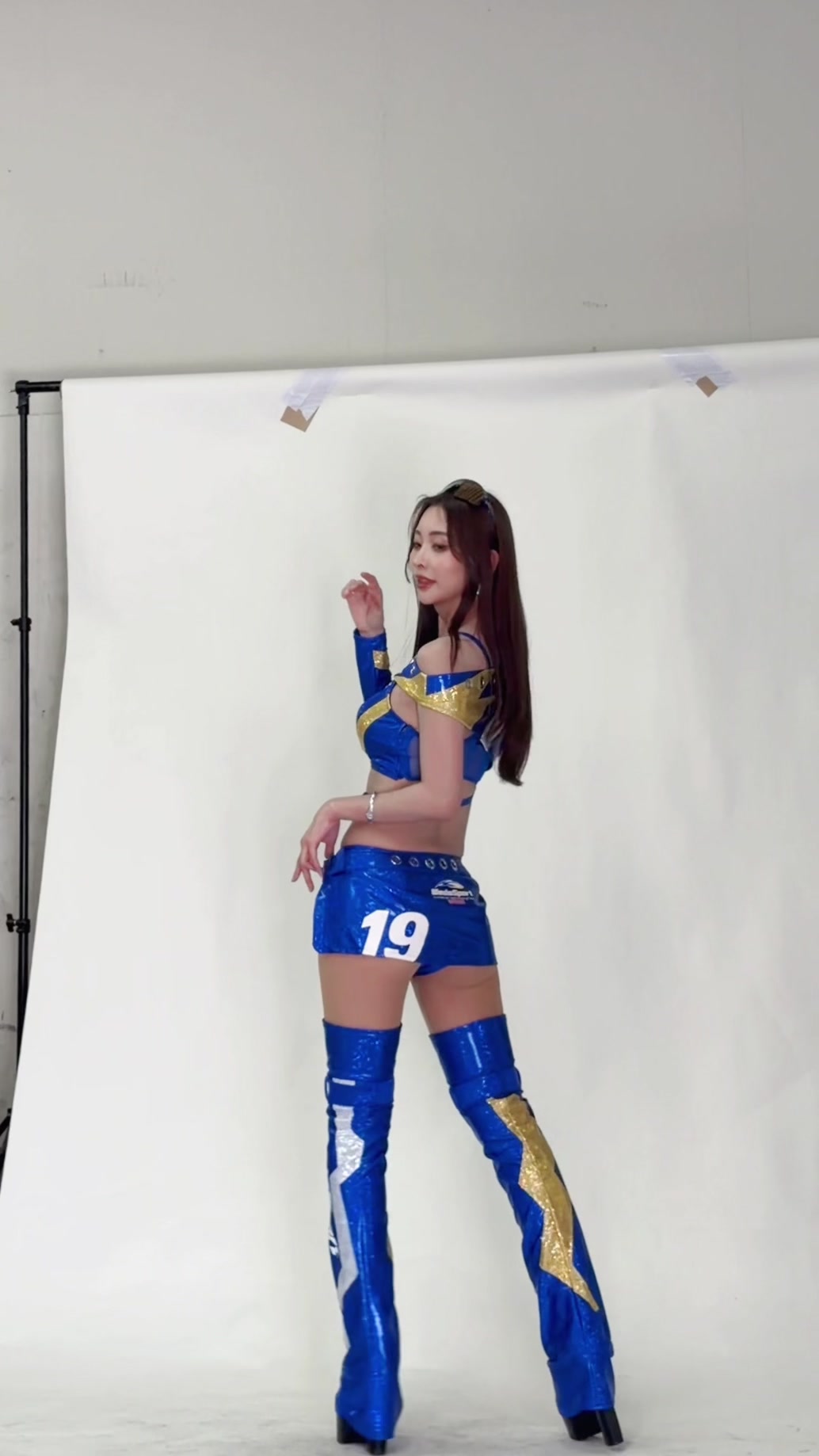 @南真琴🏁👠レースクイーン