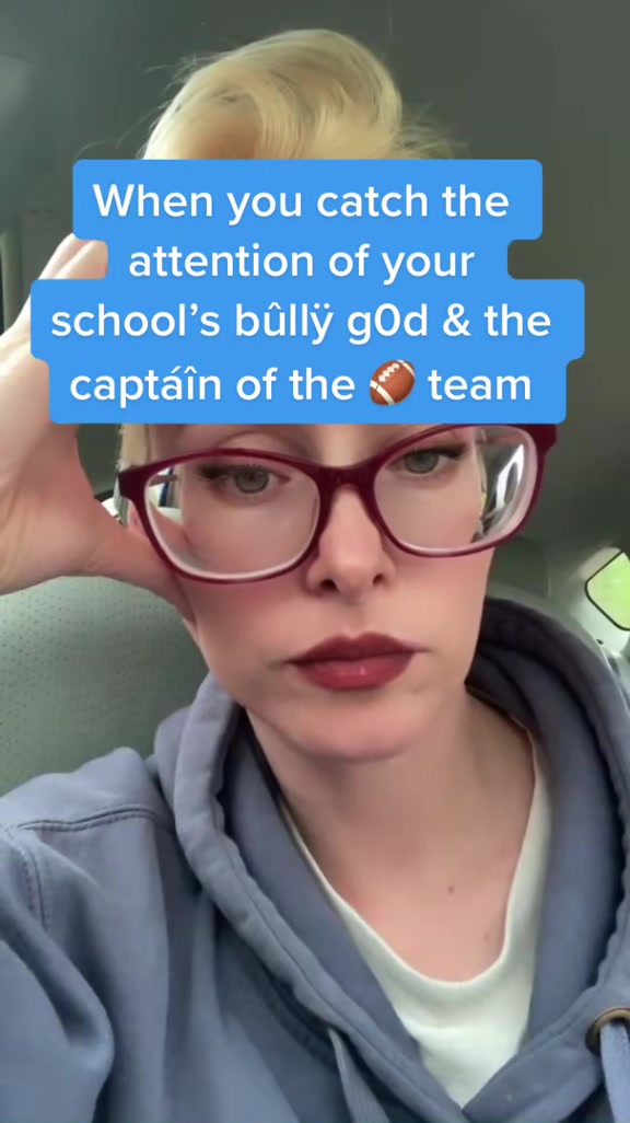 @Selena