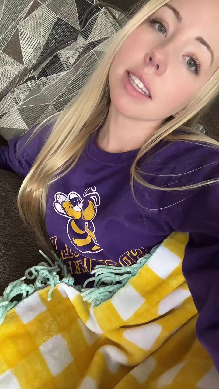 @Blondie_93