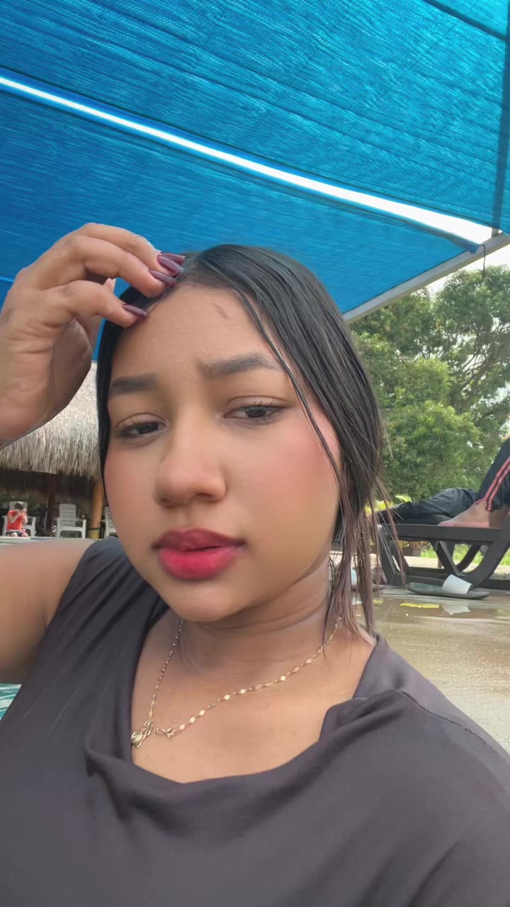 @🦋.