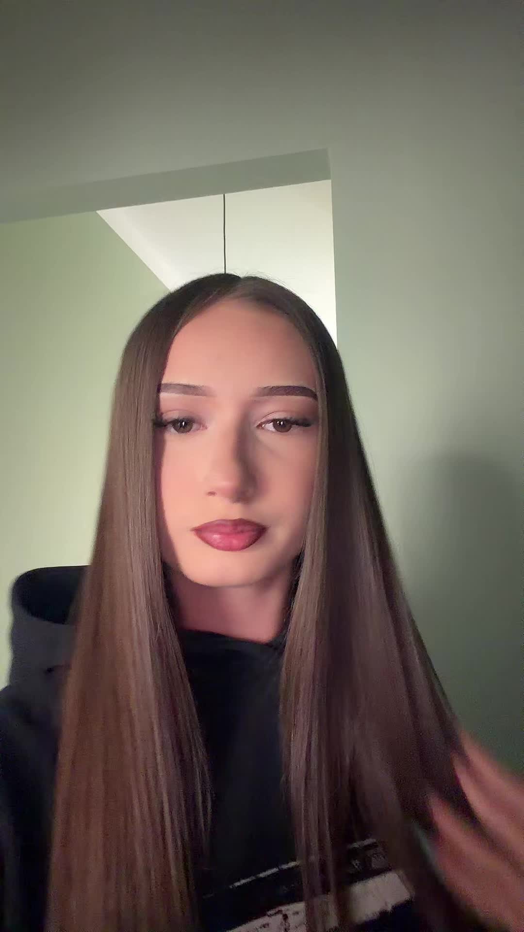 @zuziash1tpost