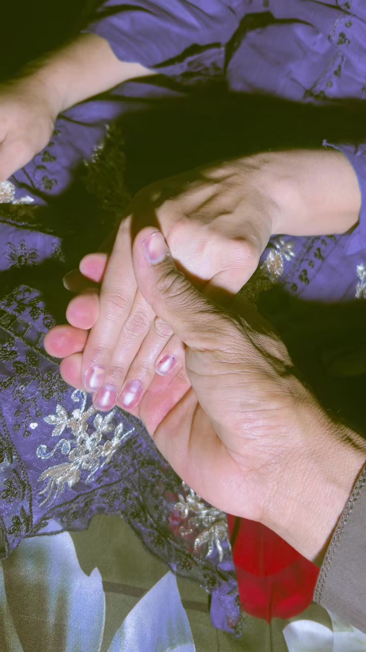 @چاند اور روشنی🥰👩❤️👨♥️💖