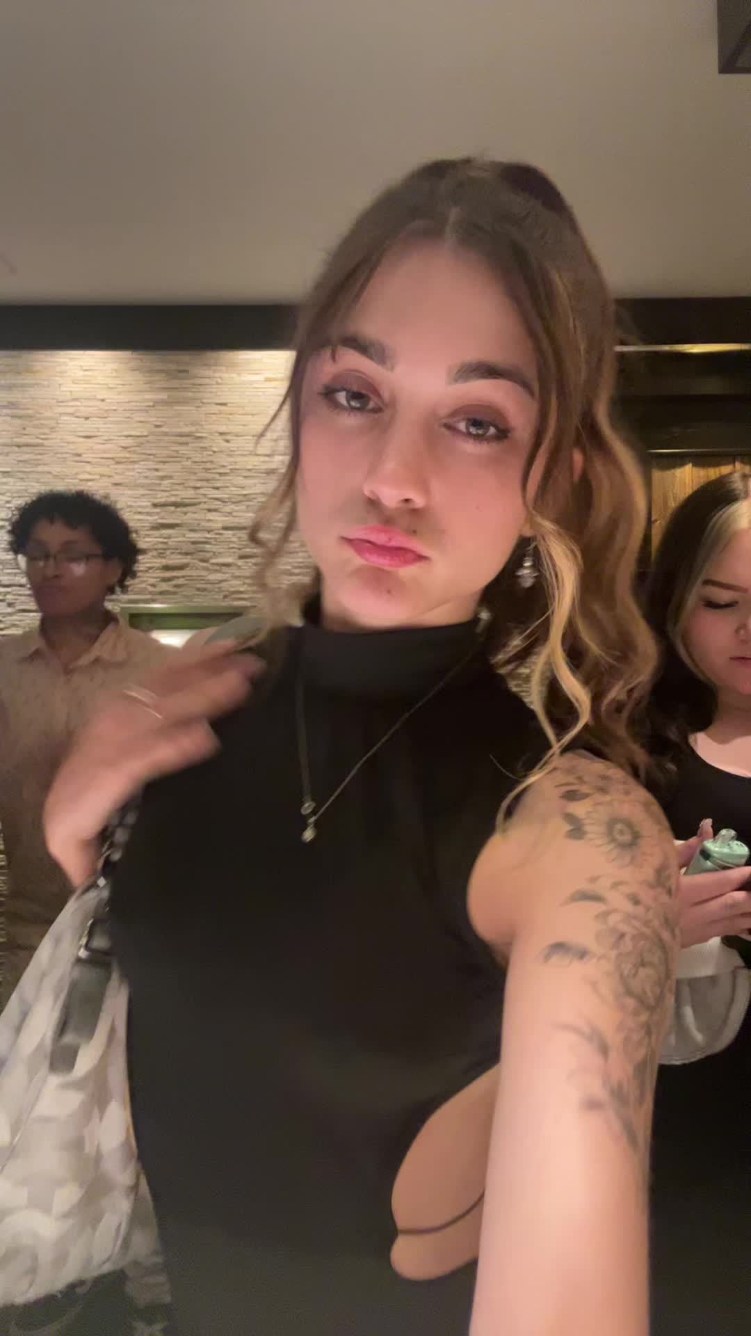 @😋
