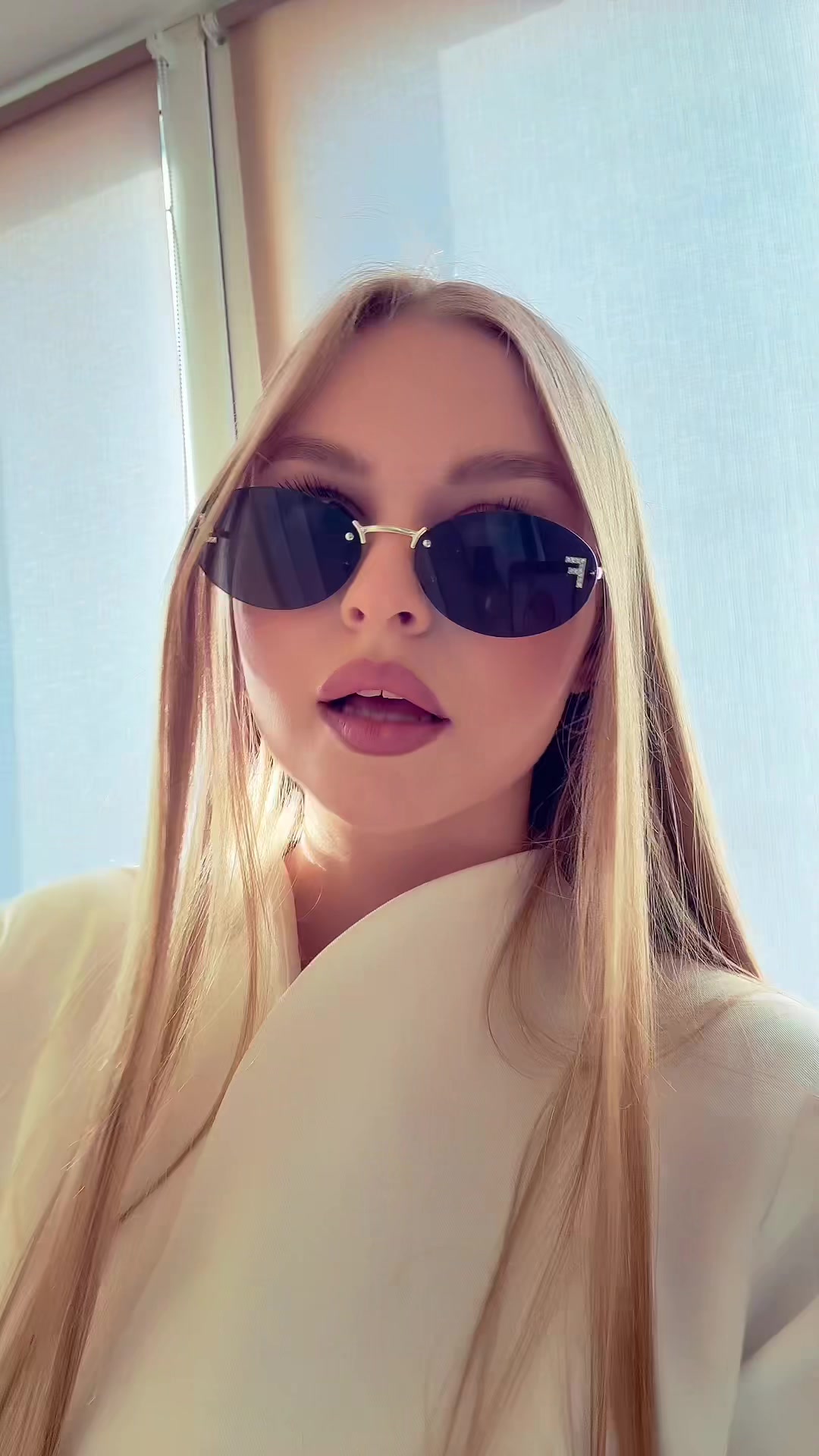 @алина