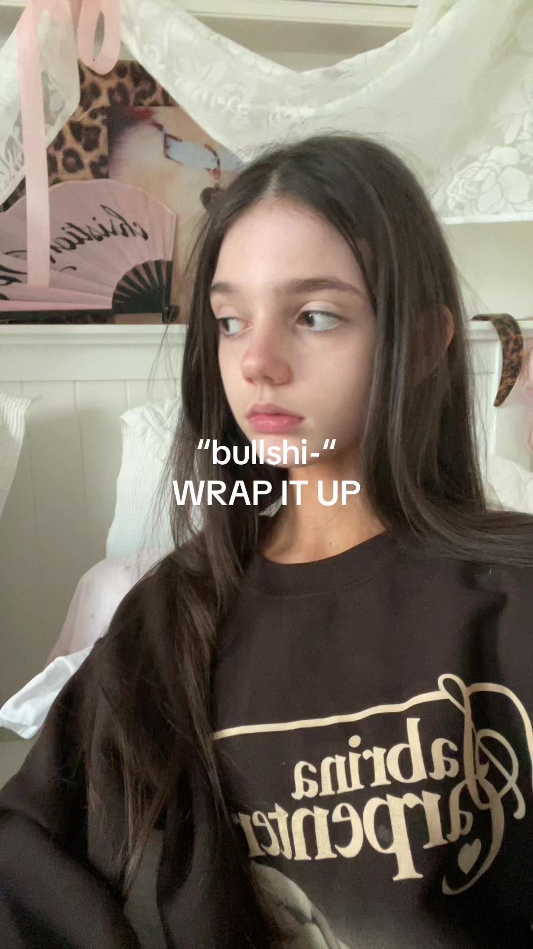 @Chlo ᥫ᭡