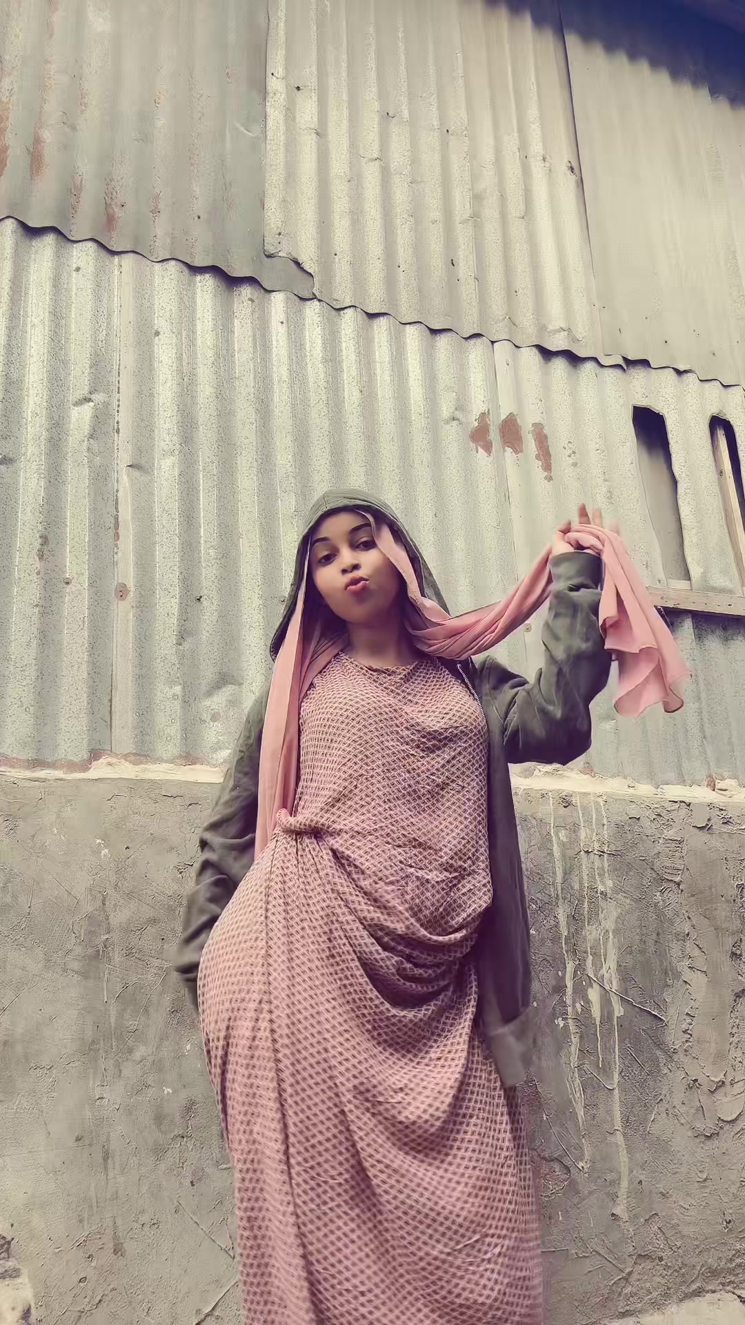 @• 🐍 •
