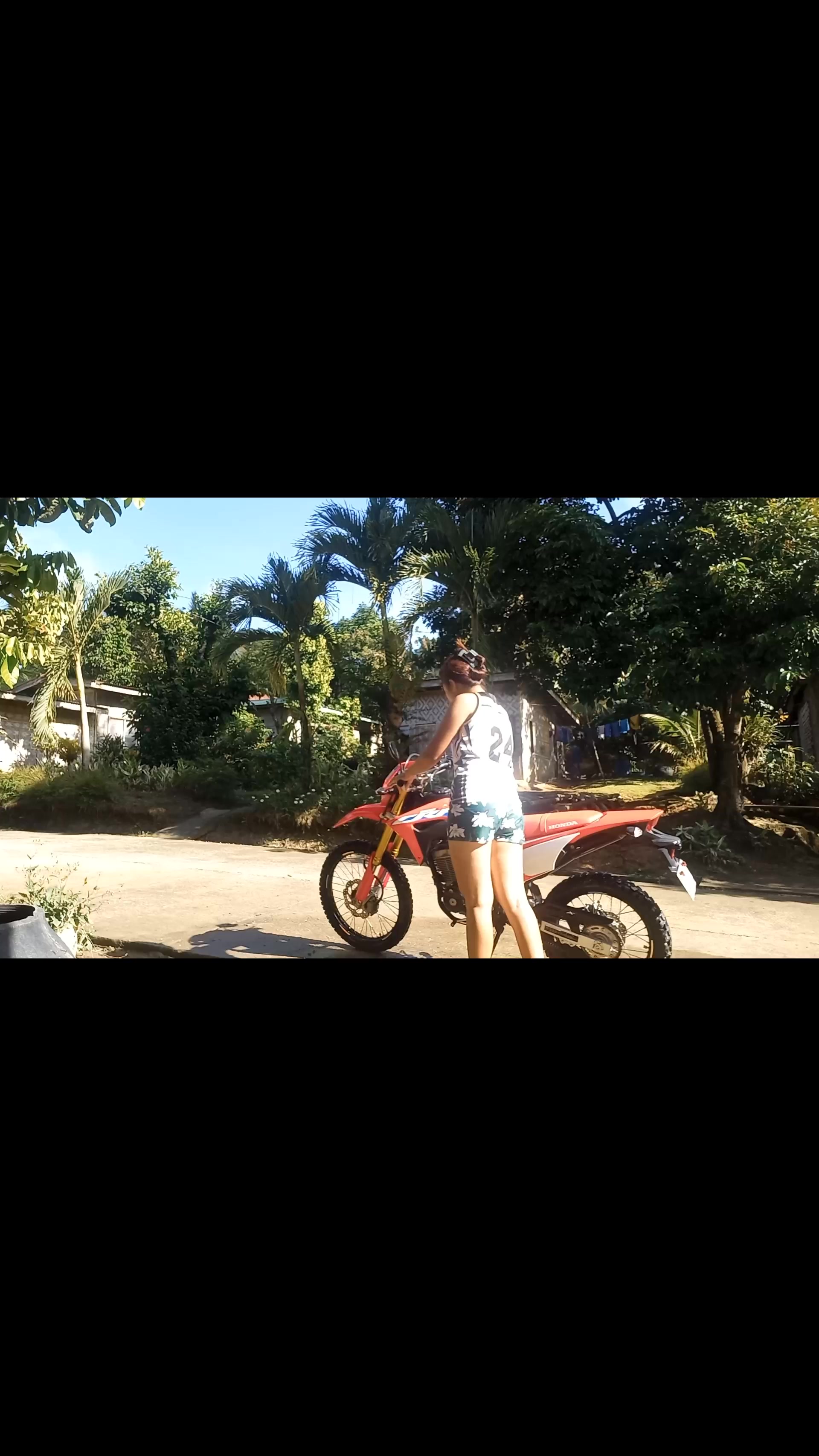 @Lj18