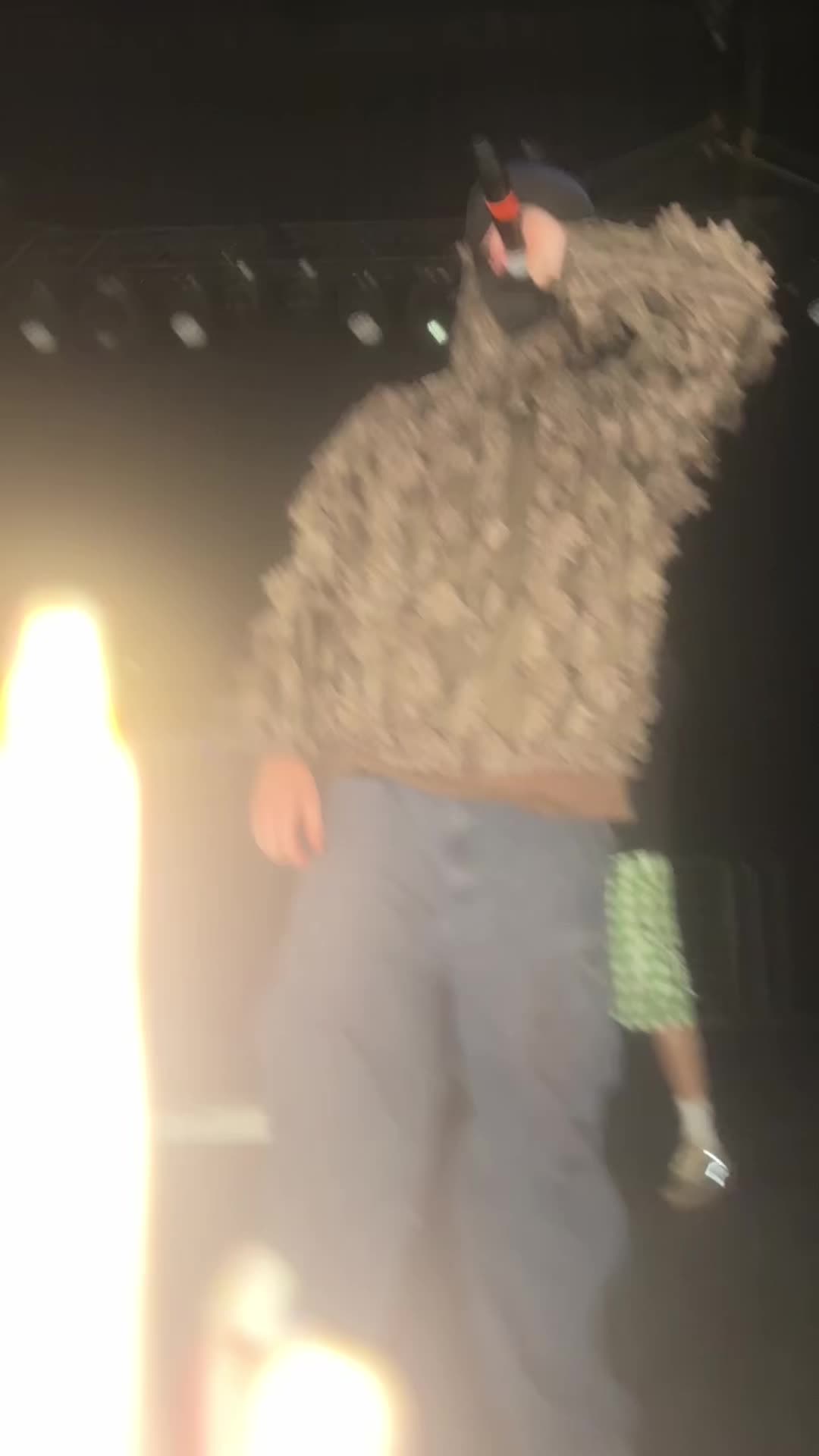 @𝓂𝑒𝓁 🪽🧁