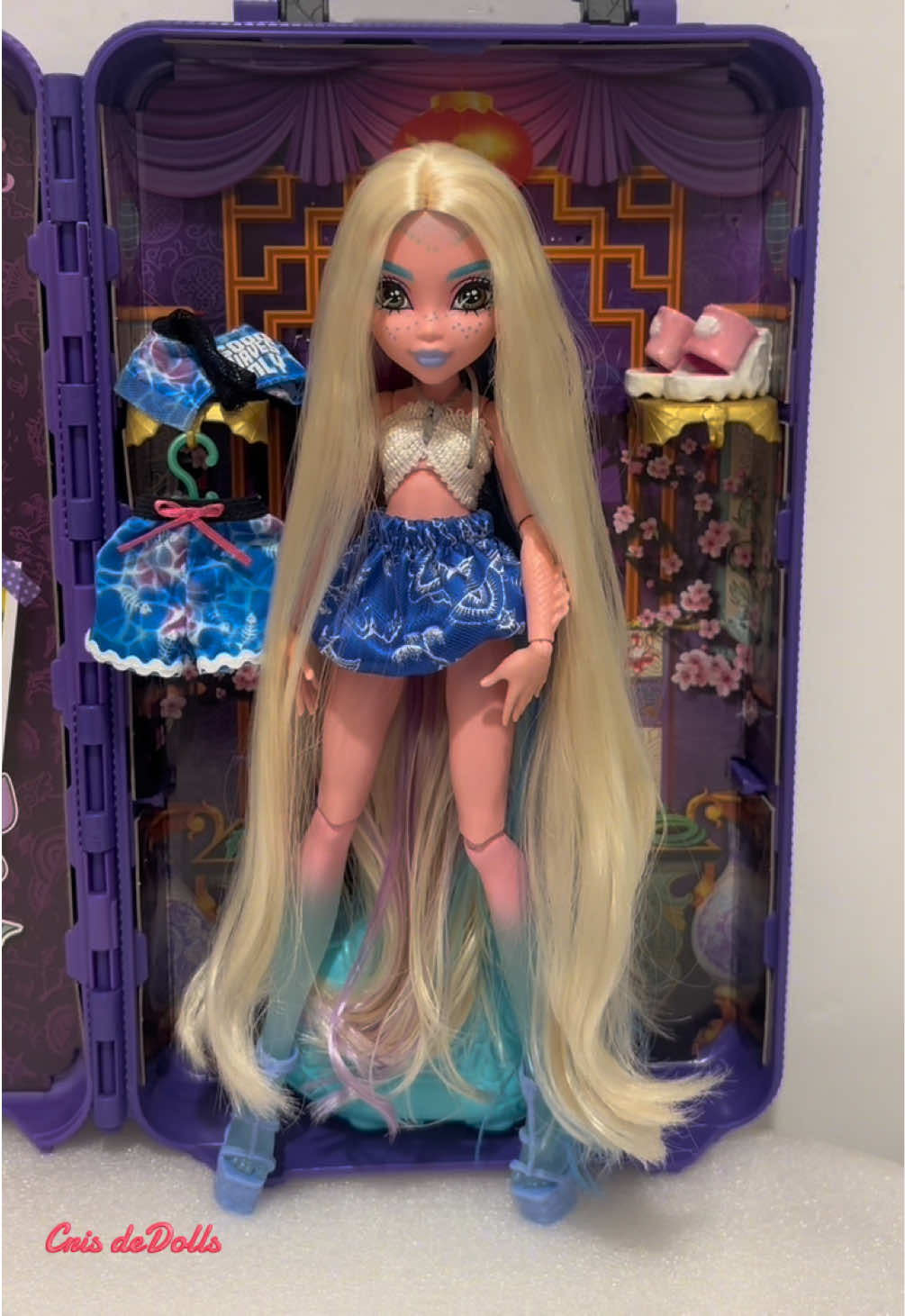 @Cris deDolls