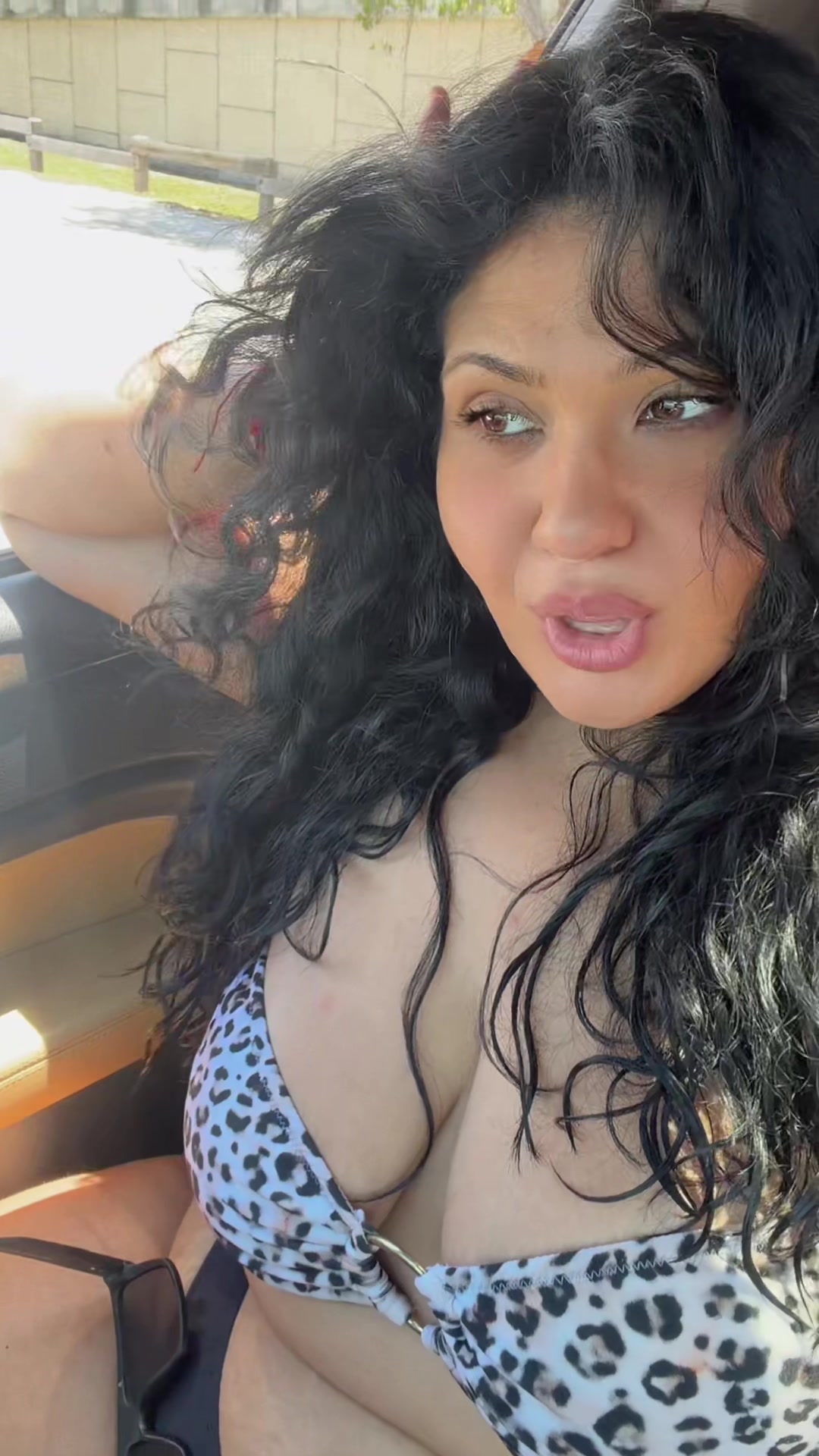 @curvesbygen