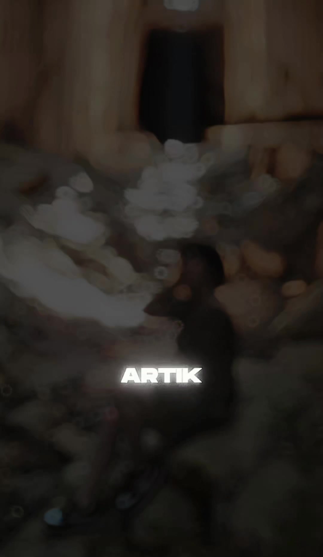 @🦋