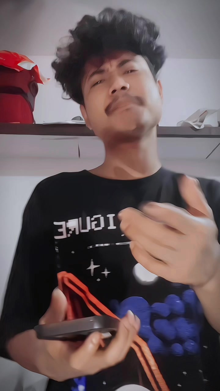 @SiMple😈BoY🔥👑