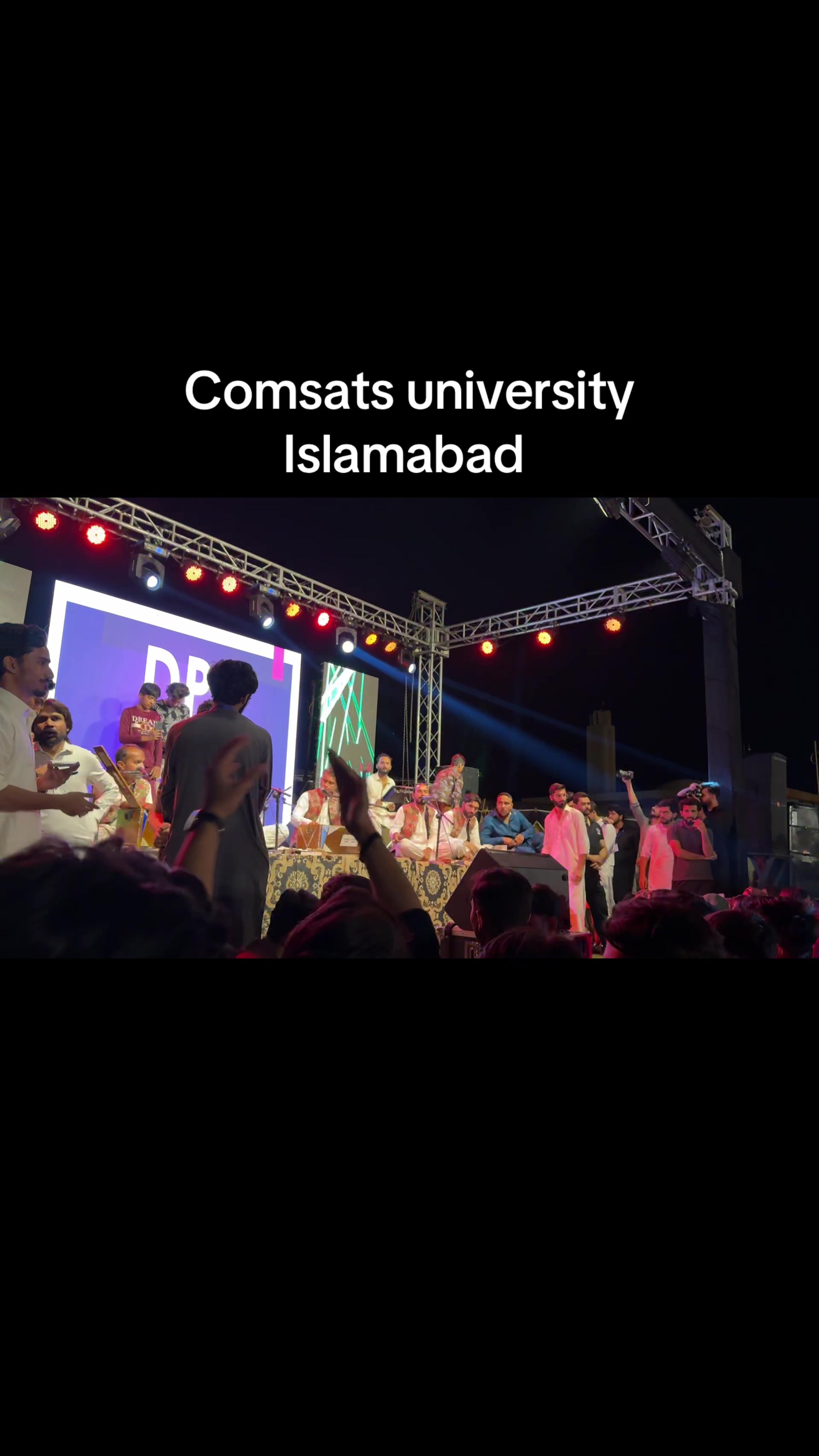 @comsians