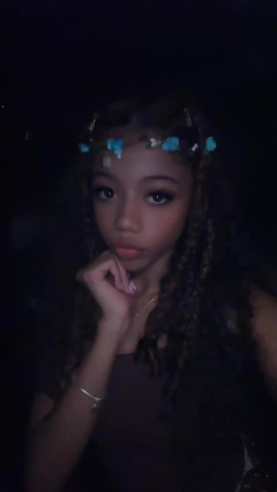 @Liv