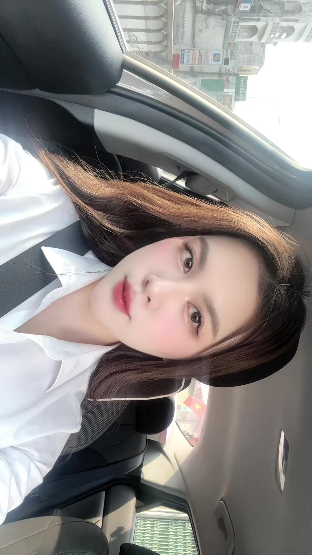 @Kally Vừa Đi Bay Vừa B&aacute;n BĐS