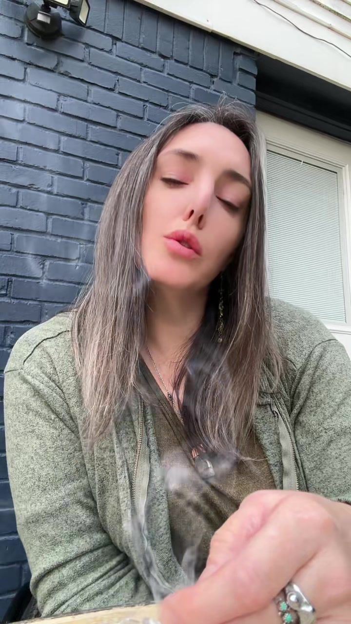 @IndicaSmile