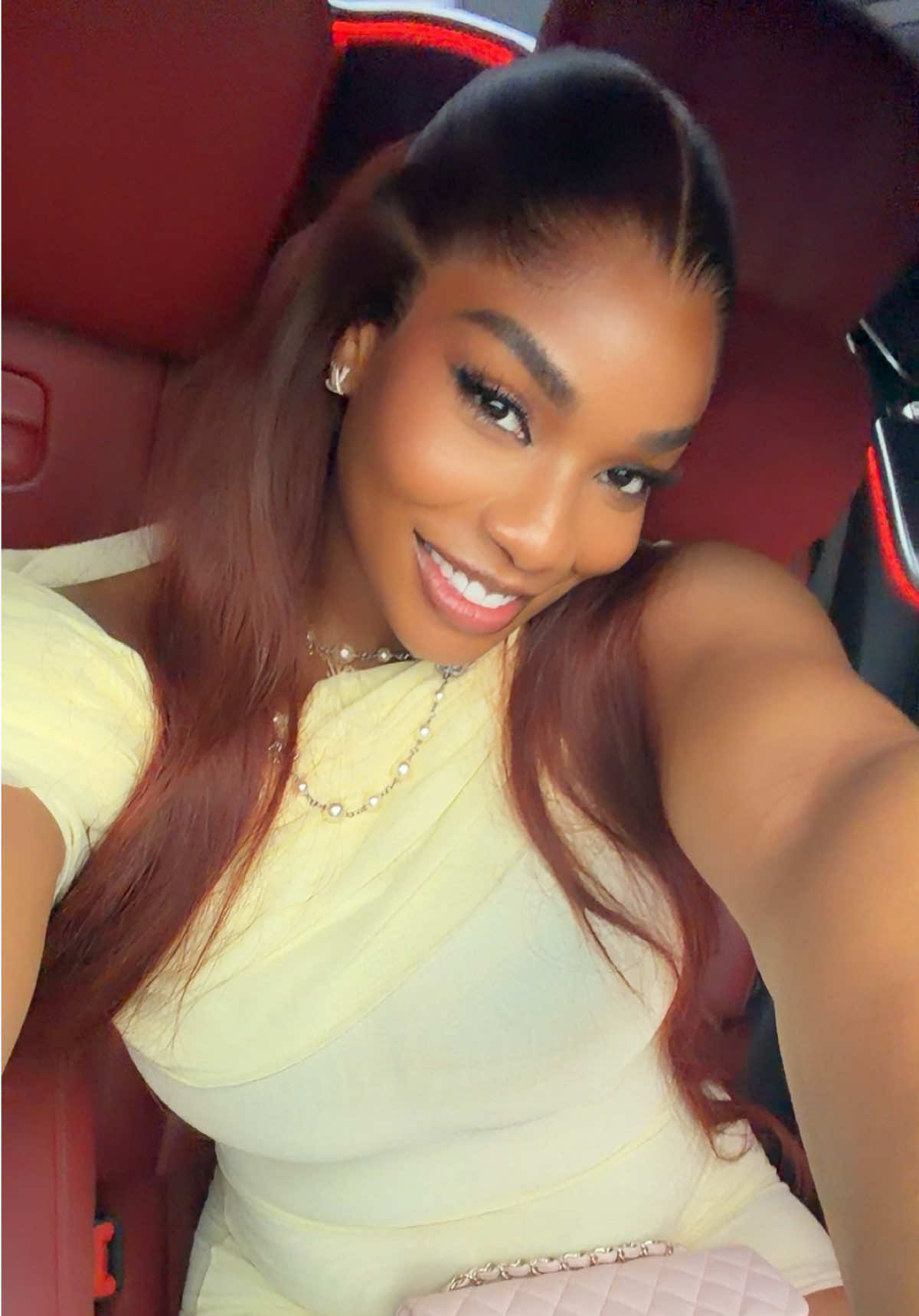 @Neche Official BBnaija S11 💛