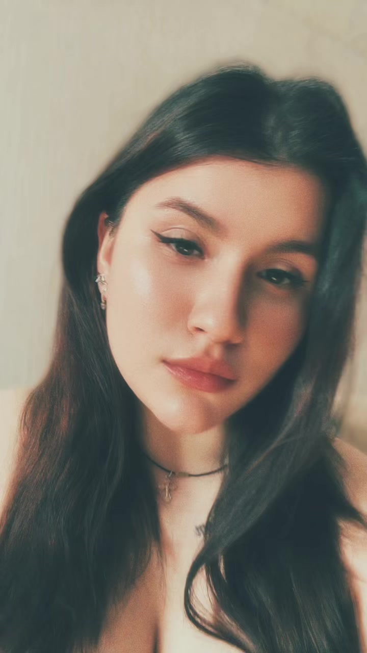 @Anastasia Prokyrorova