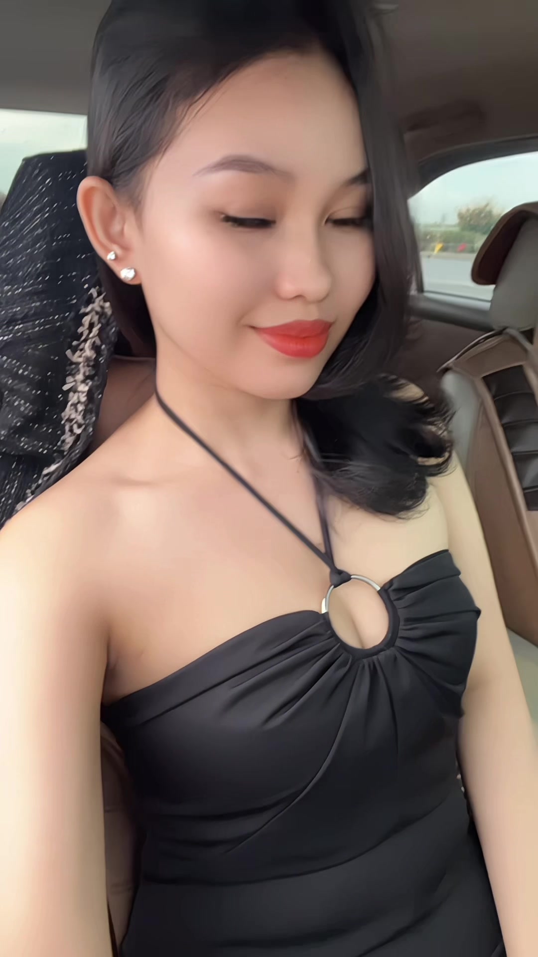 @Nika๐ฐ๐ญ