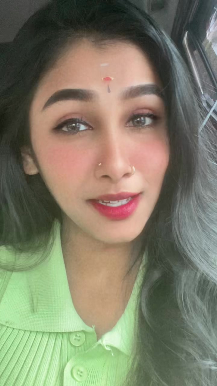 @Nishaa_Official