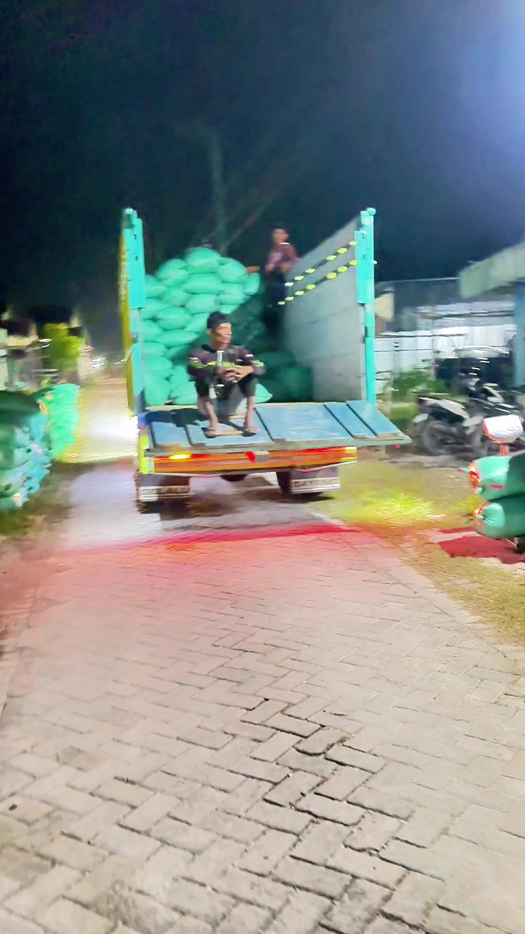 @Pemain Dalam