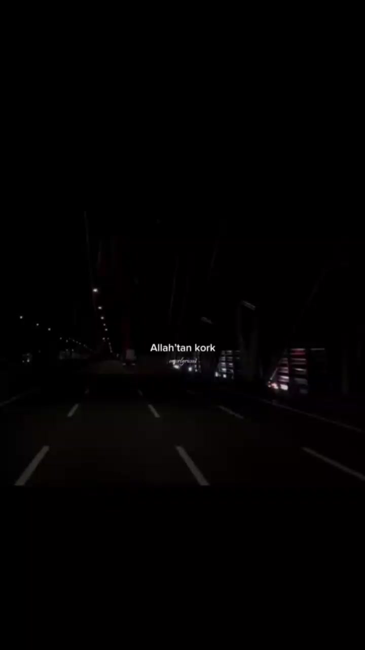 @ÁŠLî。✧