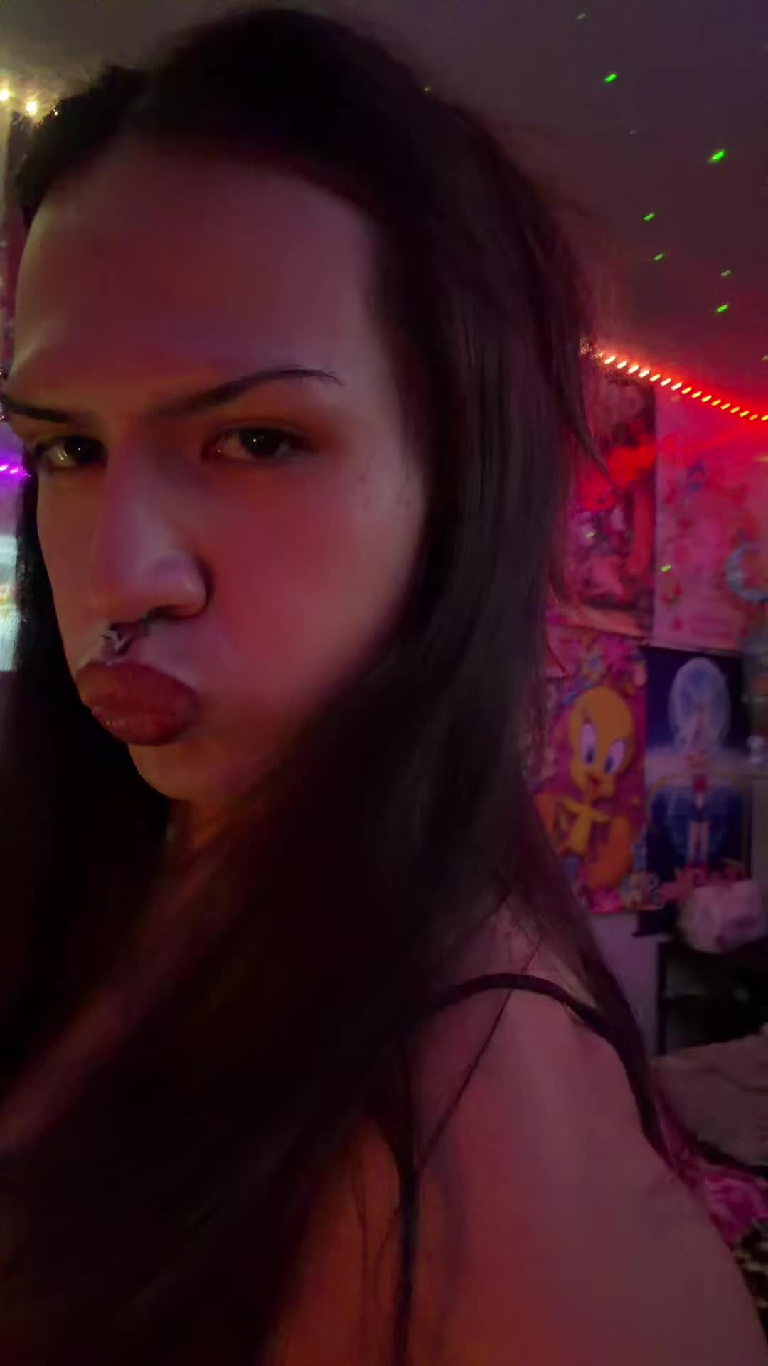 @★★★