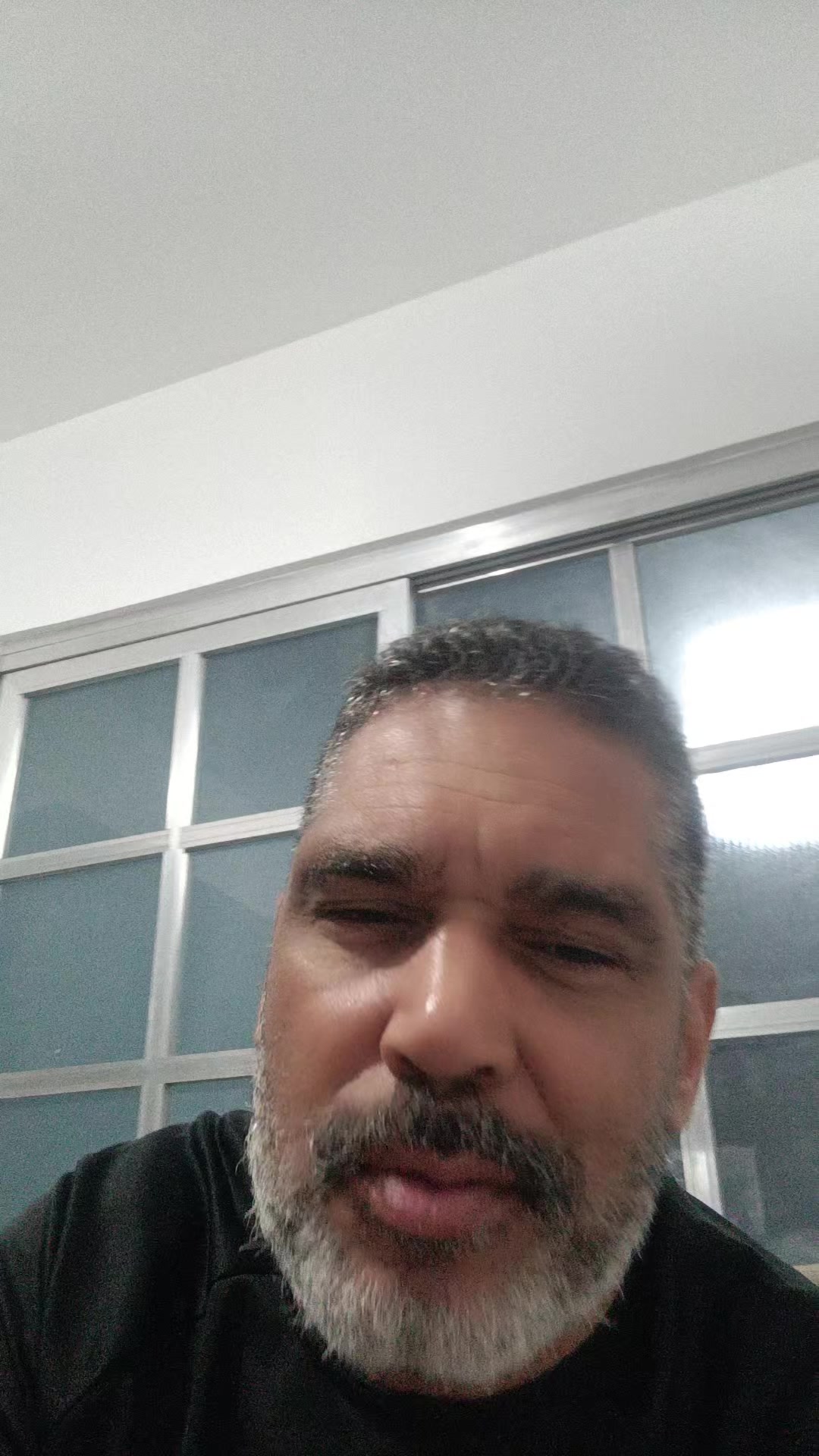 @vassouras