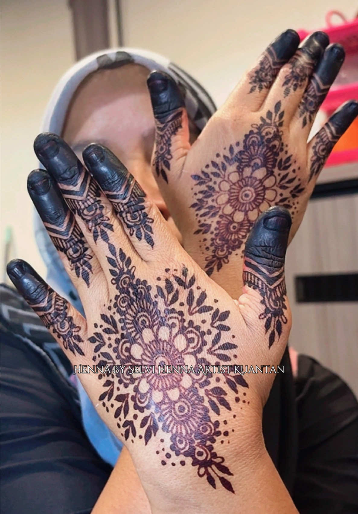 @SELVI KUANTAN HENNA