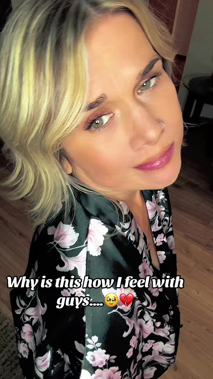 @Hotmomvibes
