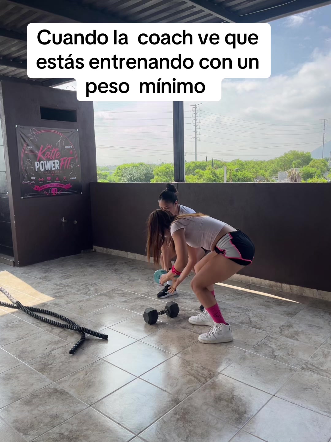 @Nohemi García