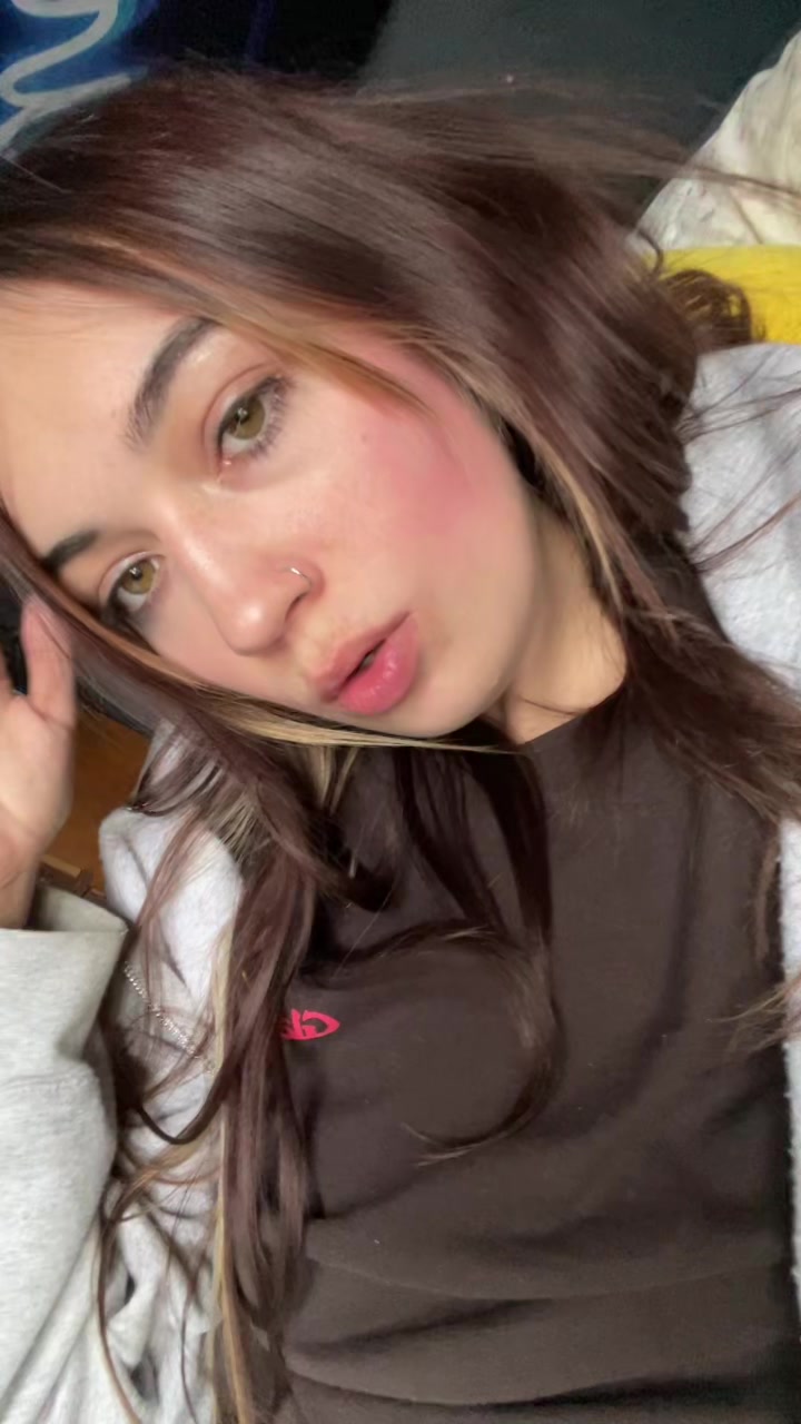@queenzee._420