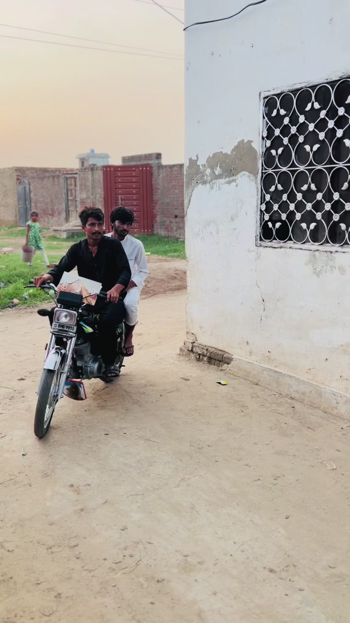 @زیبی راجپوت🔥🇴🇲