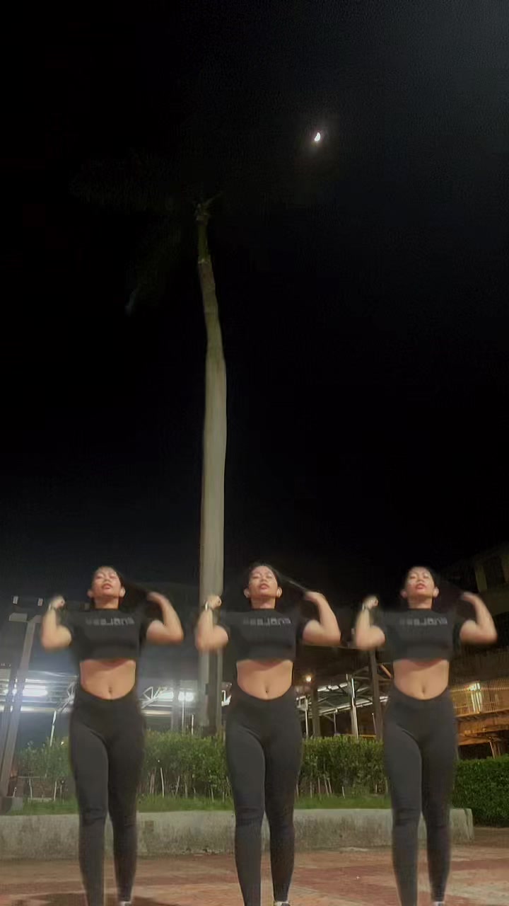 @Unni🦋💃🏼🍑🏳️
