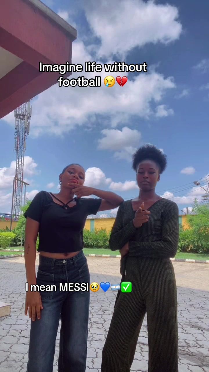 @BEE💕❤️