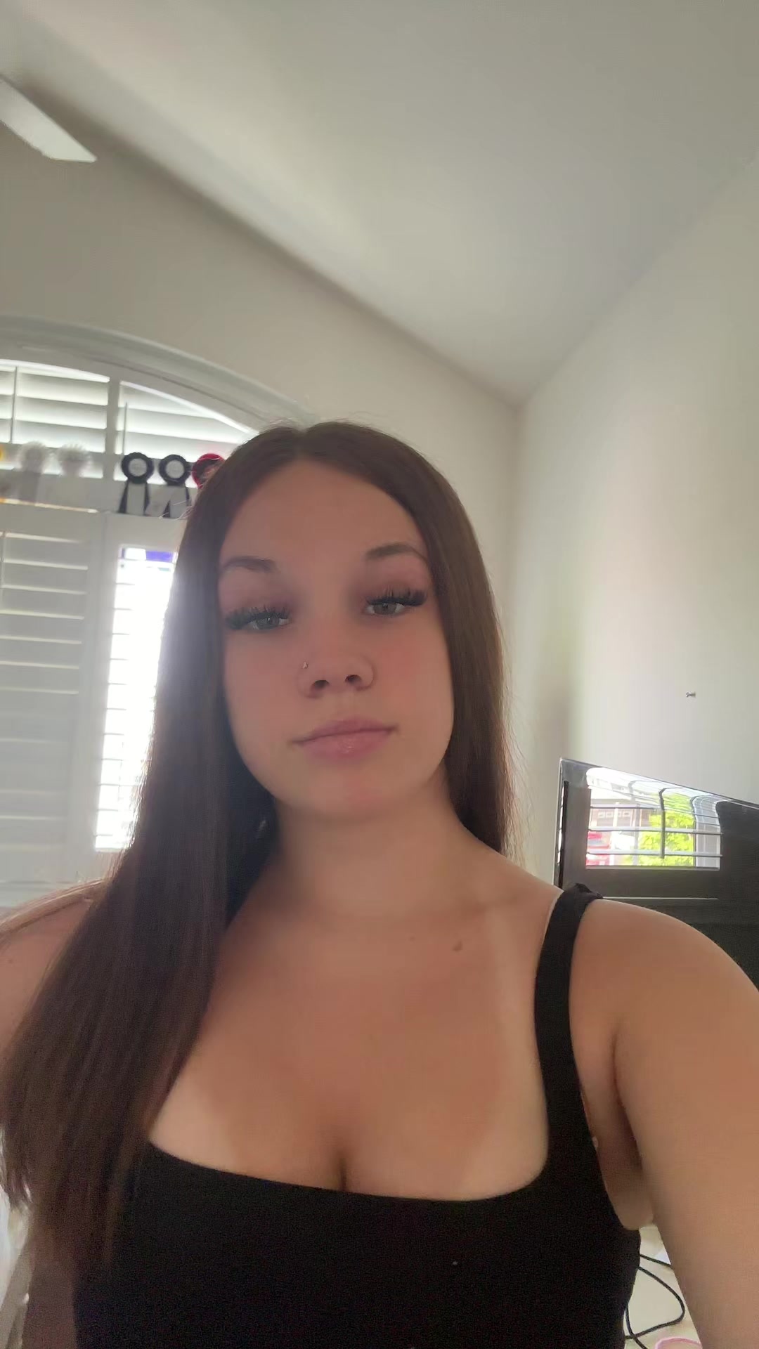 @ellasspam0117