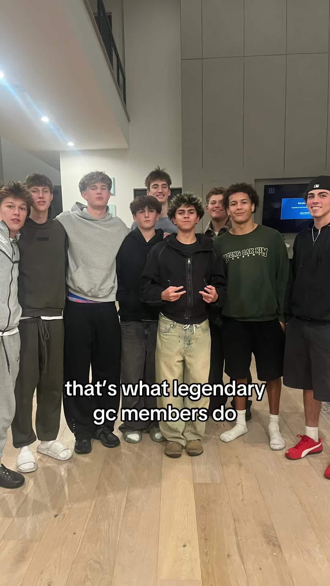 @🕺