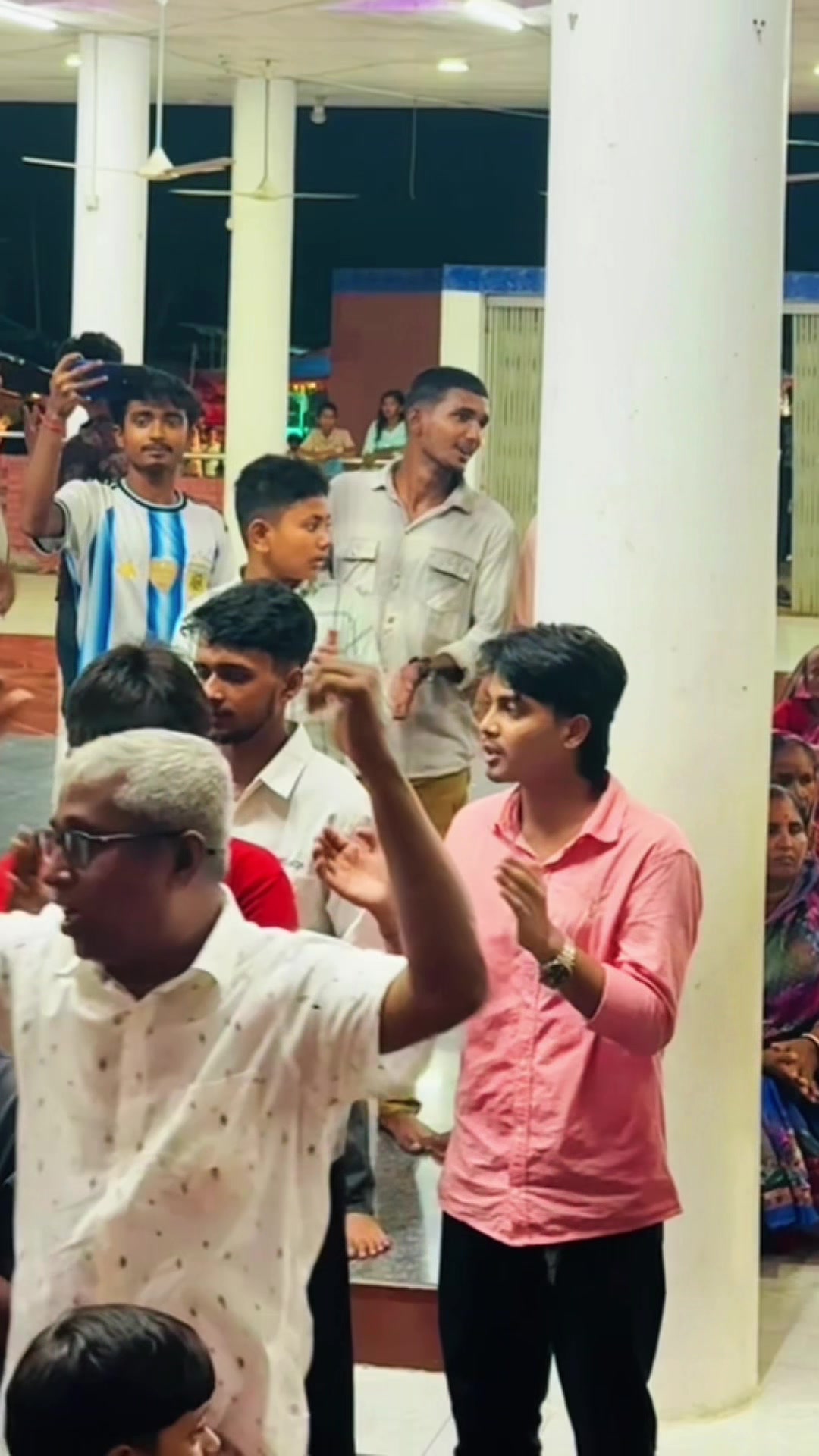@কৌশিক 🦢🧿