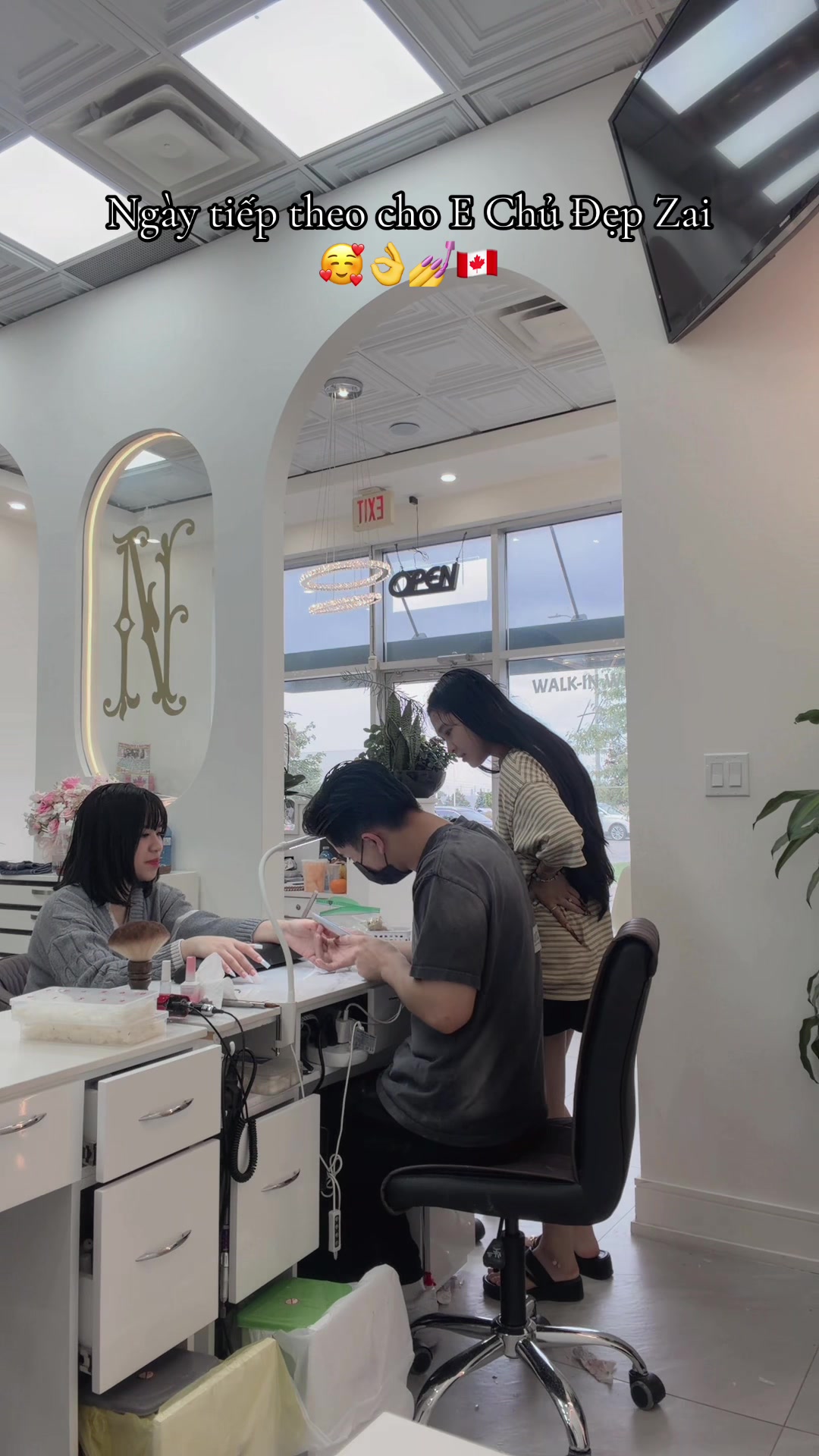 @KimmieNails🇻🇳&hearts;️🇨🇦Tấu H&agrave;i😜