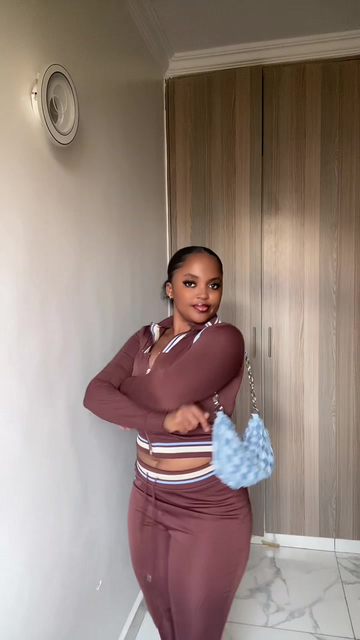 @Aisha🦋