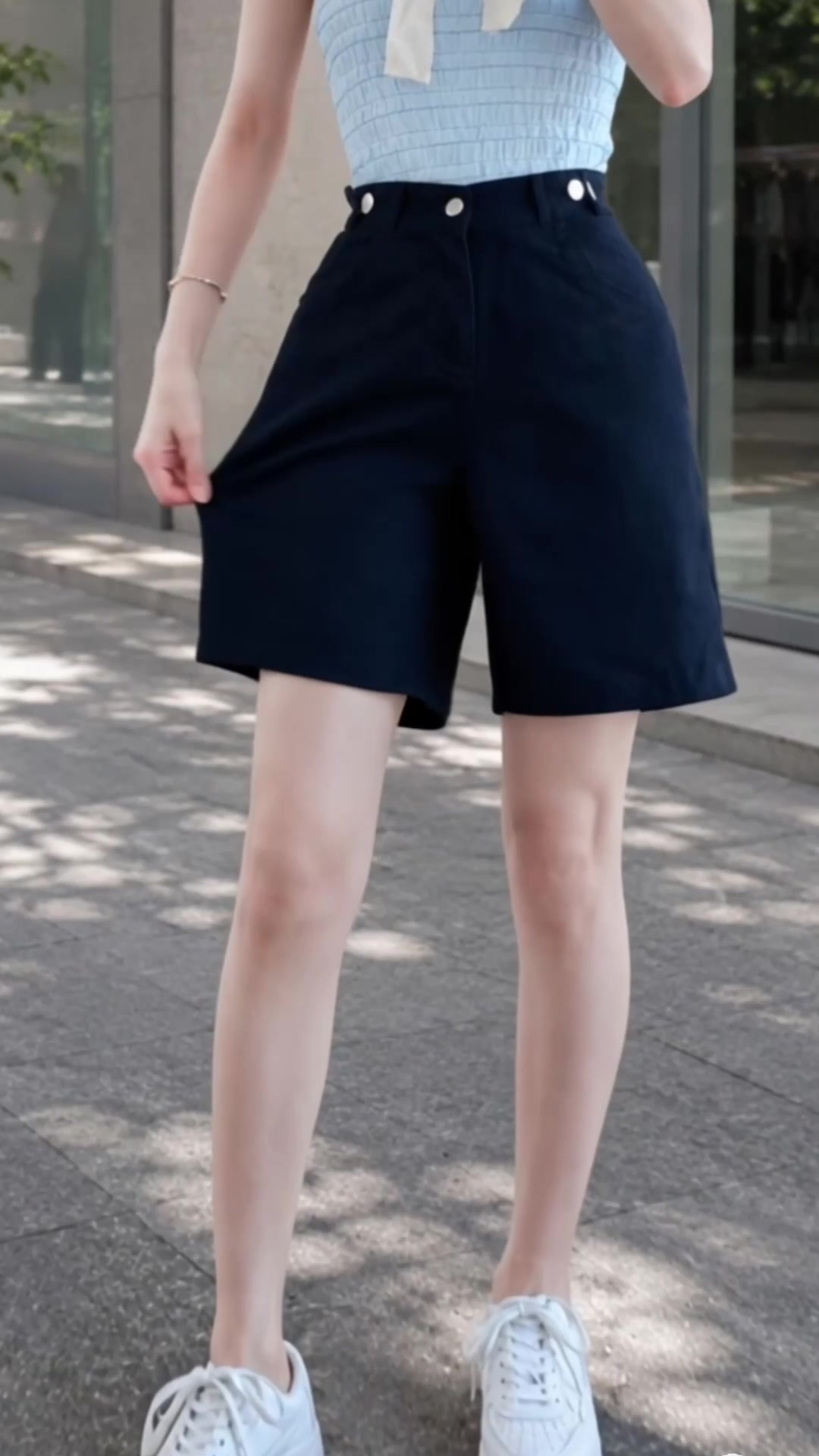 @Linhly
