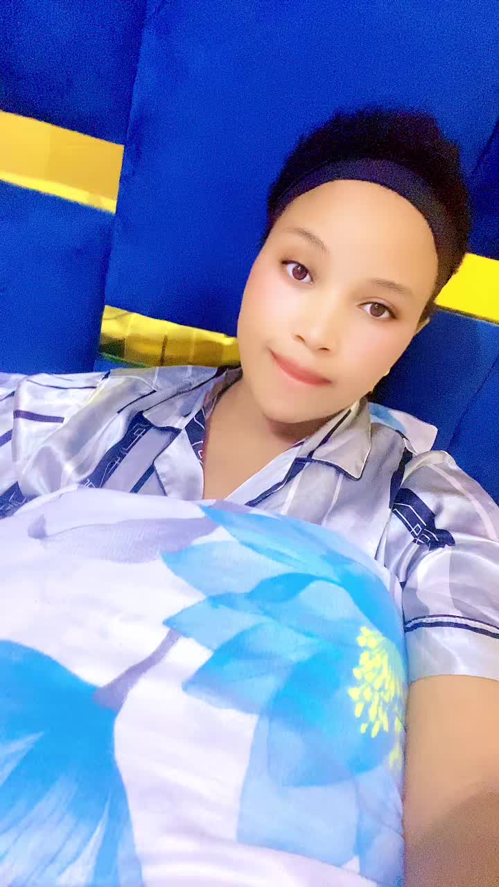 @Angelynepf