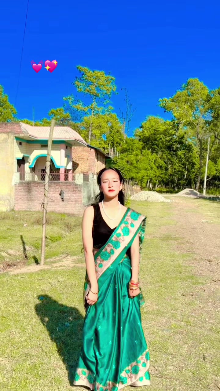 @Parii thakuri 💗🌒